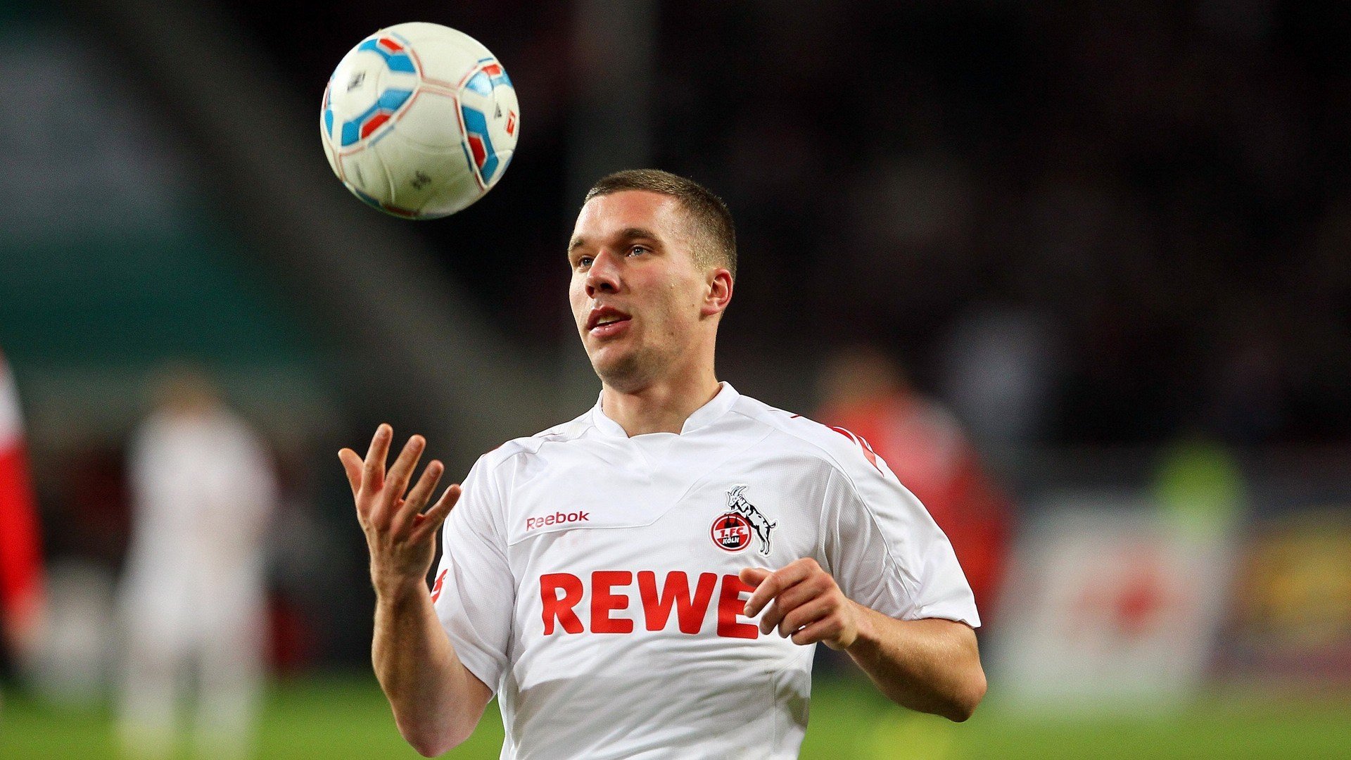 波斯铁骑稳如磐石，努涅斯一剑封喉—伊朗战术纪律下的关键先生诞生记