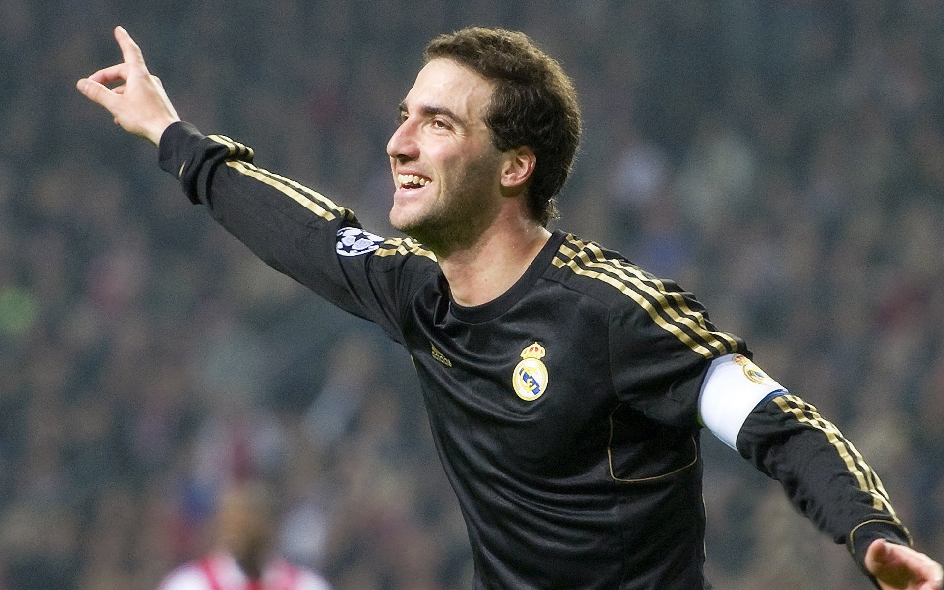 智利横扫瑞士，卡塞米罗关键制胜，南美风暴席卷欧洲堡垒